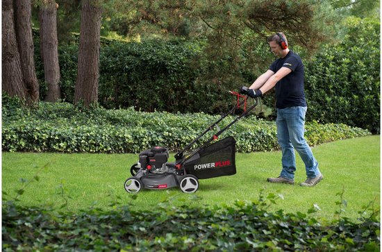 TONDEUSE A GAZON 132CC