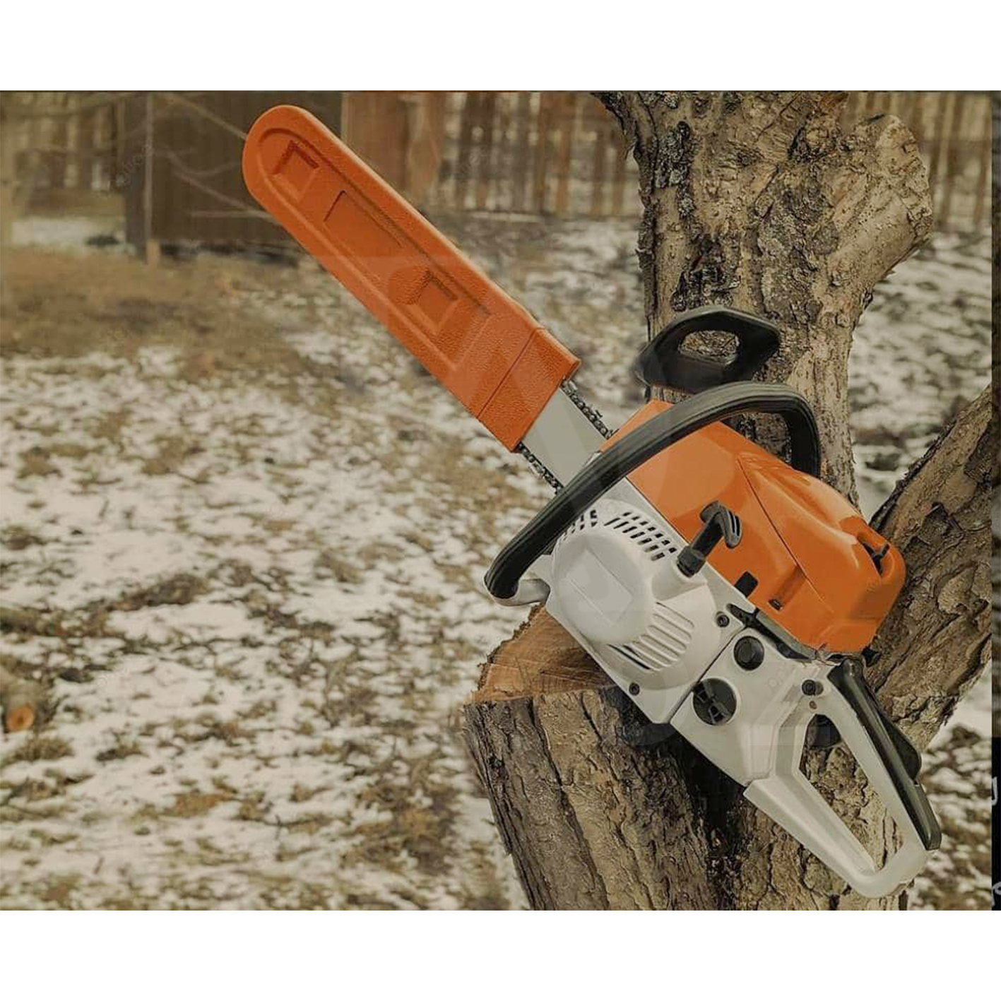 منشار السلسلة يعمل بالبنزين