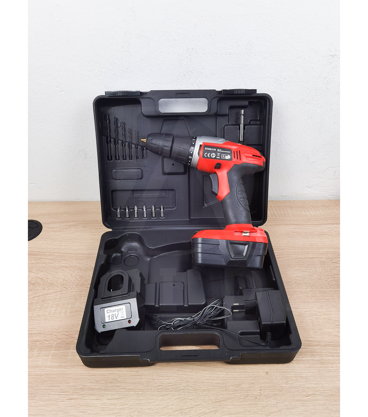 باك ترونسوناز 1100 واط + فيسوز 18 فولط +  حقيبة 40 قطعة + هدية