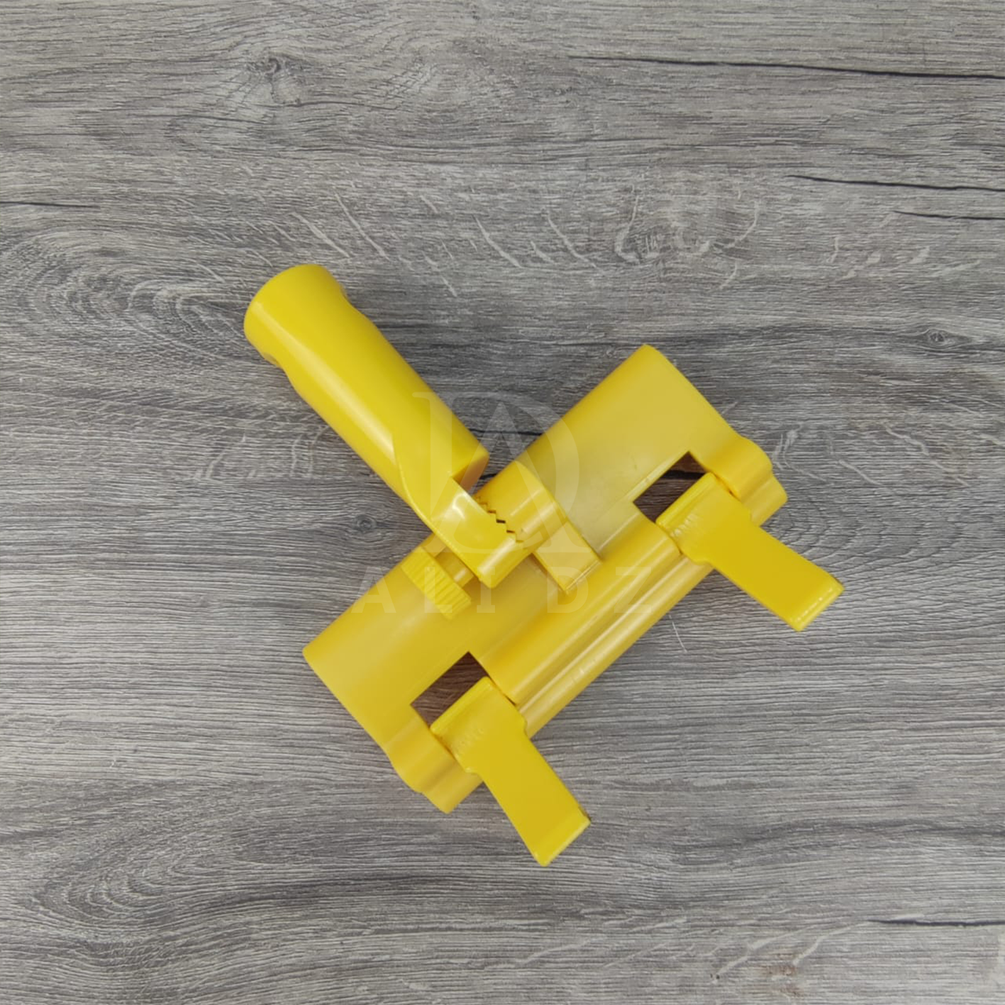 أداة لتسوية الحائط