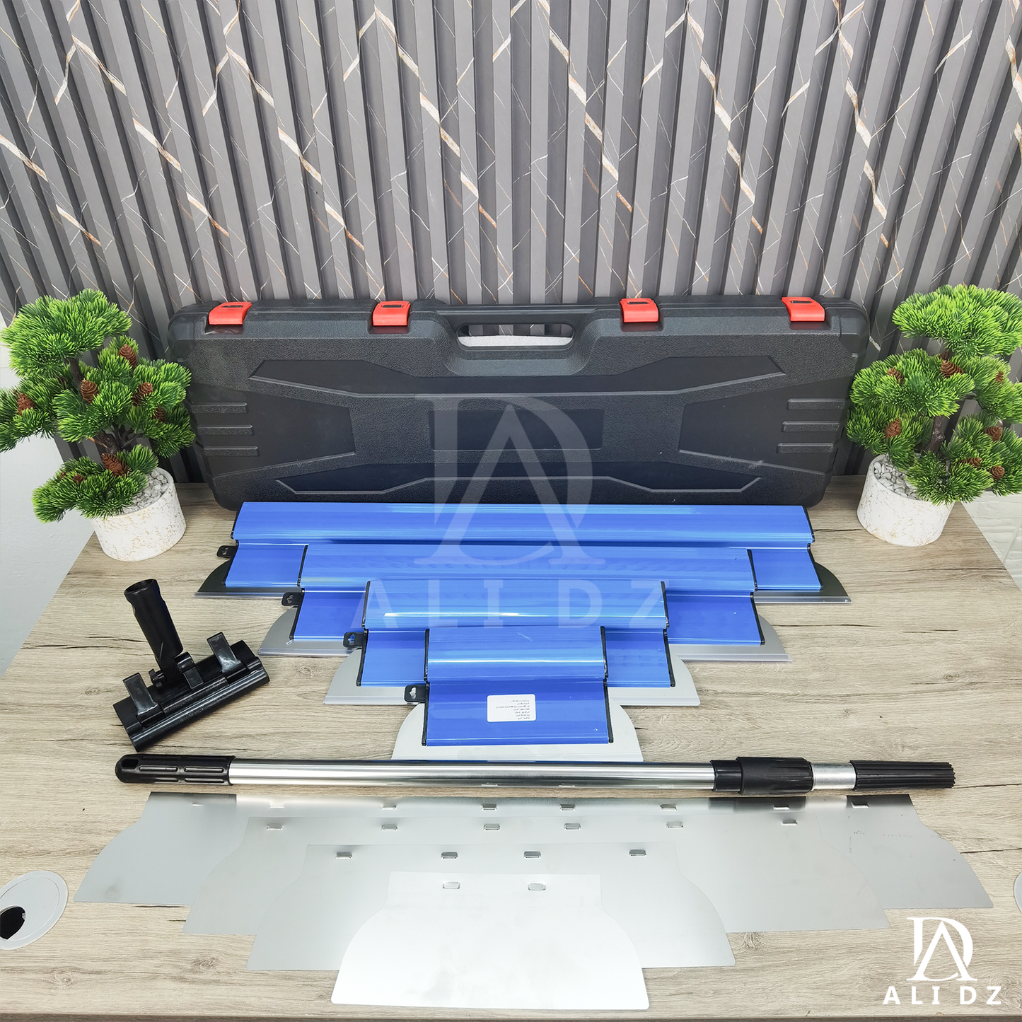 حقيبة أدوات لتسوية الحائط + شفرات هدية