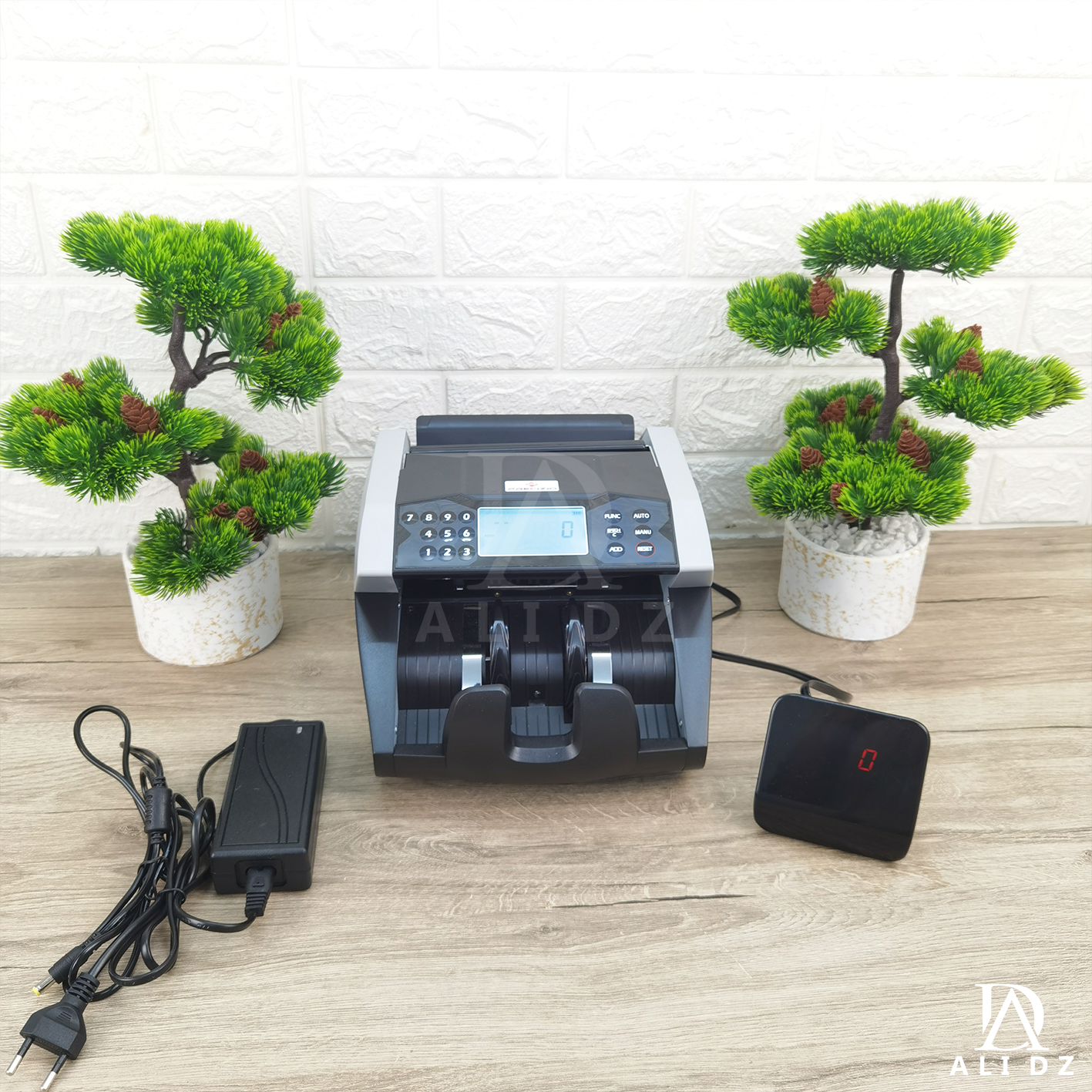 آلة عد الأوراق النقدية بالبطارية