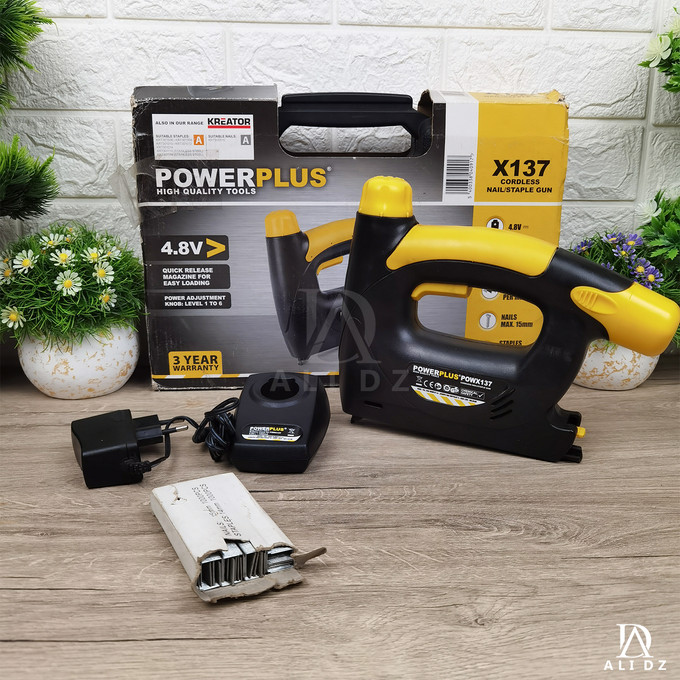 مسدس تثبيت المسامير